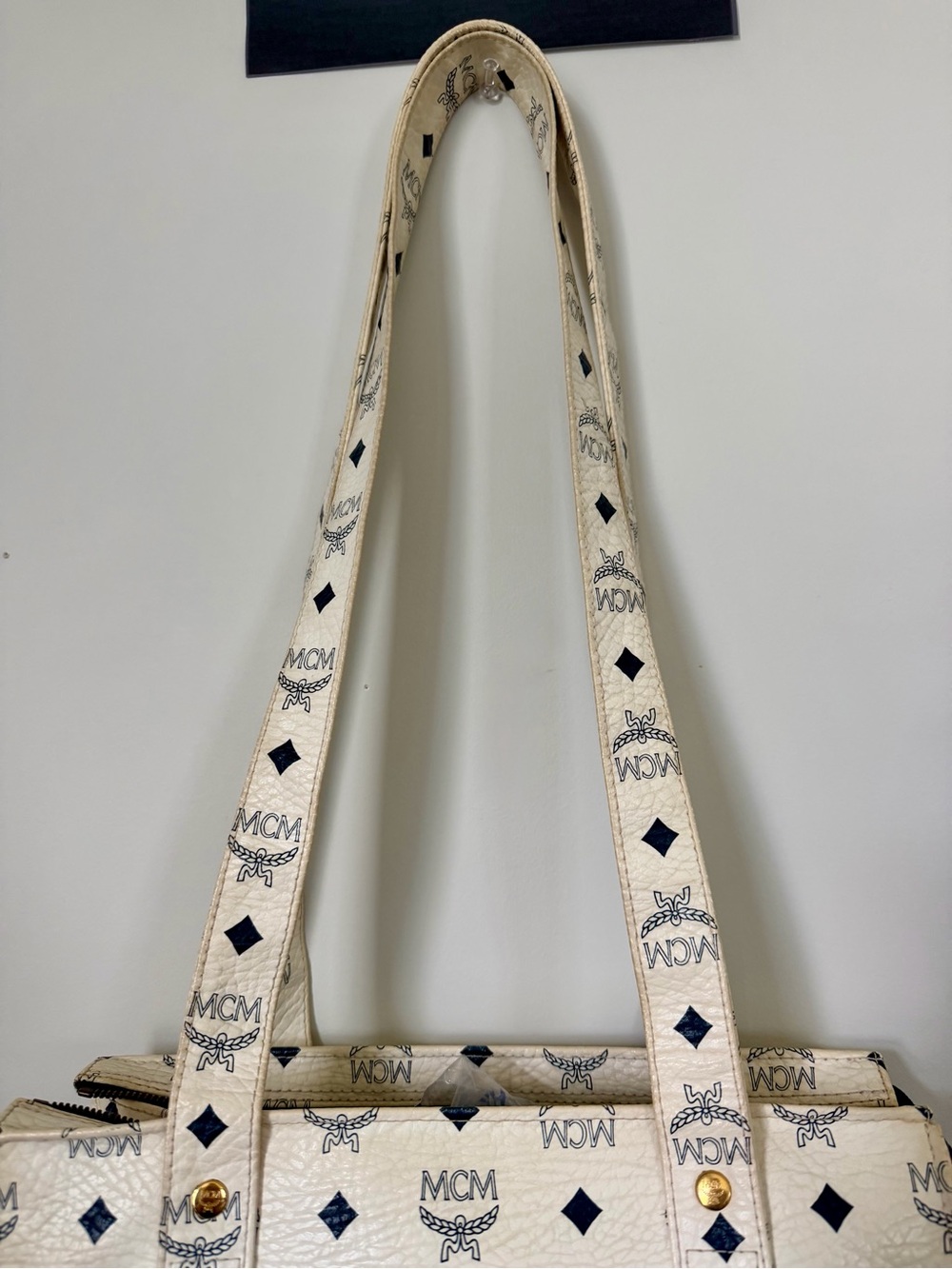 MCM White Visetos Bag - Picture 4 of 14